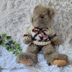 Boyd Wool Sweater Bear
